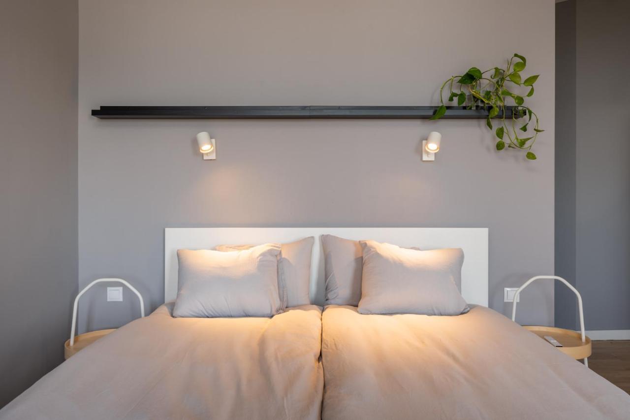 Cosy Studio With River View Riga Extérieur photo